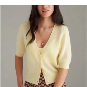 Anthropologie Maeve
Beth Cashmere
Sweater